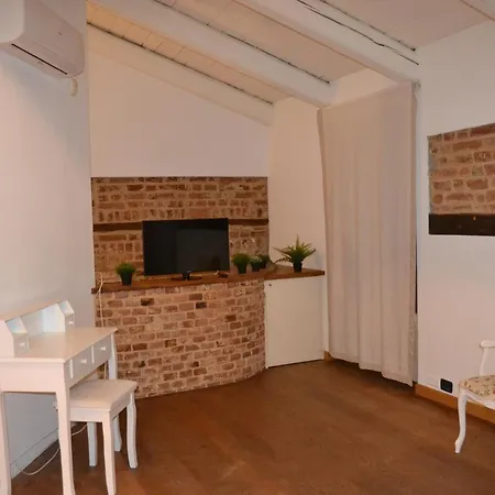 Apartment Casa Chiara *