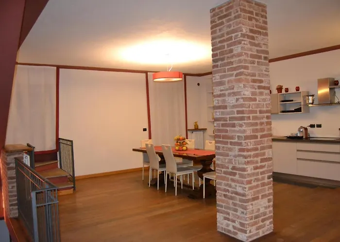 Casa Chiara * キエーリ